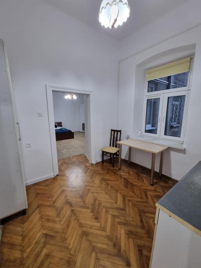 Nocleg W Centrum Czestochowy Nmp32 Czestochowa Ngoại thất bức ảnh